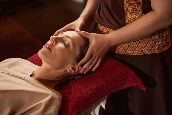 Comment choisir le bon jouet interactif pour stimuler l'activité mentale d'un chat senior ?